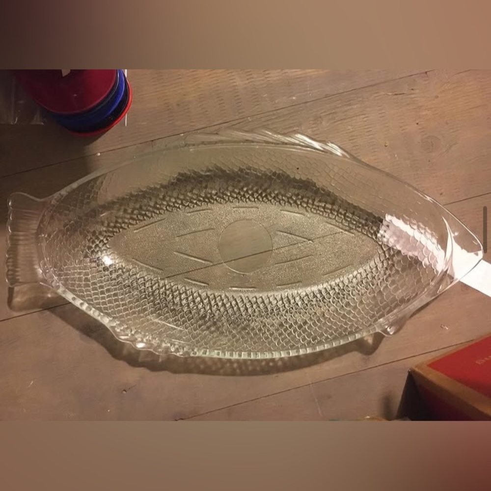 1970 G L A S B A K E fish baking dish